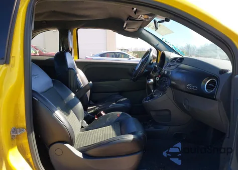 2015 Fiat 500 Sport z USA, uszkodzony, nr VIN 3C3CFFBR5FT625519